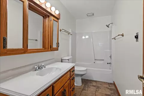 Bath - 2525 Lindbergh Blvd, Springfield, IL 62704 photo 2 of 2