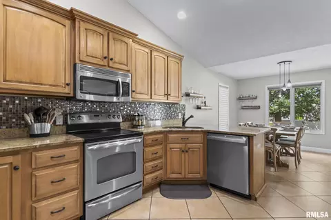 2809 Covered Wagon Trl, Springfield, IL 62711 photo 13