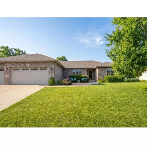 2809 Covered Wagon Trl, Springfield, IL 62711 photo 2