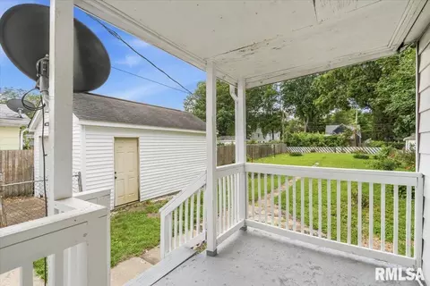 Exterior - 1123 N Rutledge St, Springfield, IL 62702 photo 1 of 4