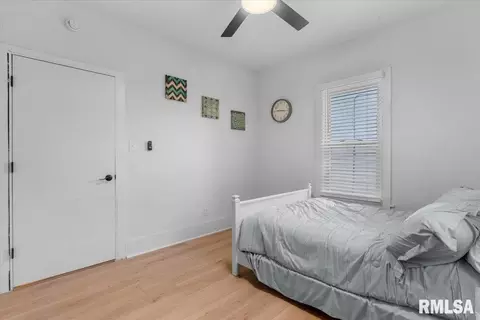 Bedroom - 1123 N Rutledge St, Springfield, IL 62702 photo 6 of 6