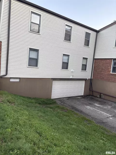 Other - 1901 Jeanette Ln, Springfield, IL 62702 photo 7 of 9