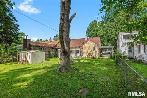 Exterior - 2309 S Pasfield St, Springfield, IL 62704 photo 8 of 8