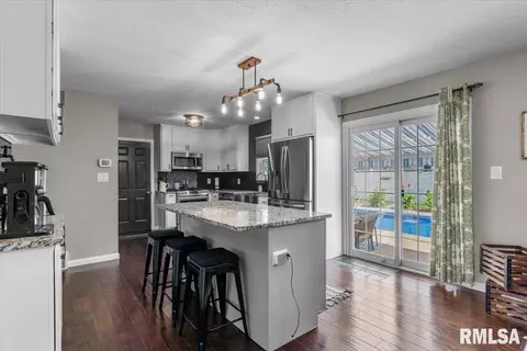 Kitchen - 3712 Kerry Blvd, Springfield, IL 62712 photo 3 of 4