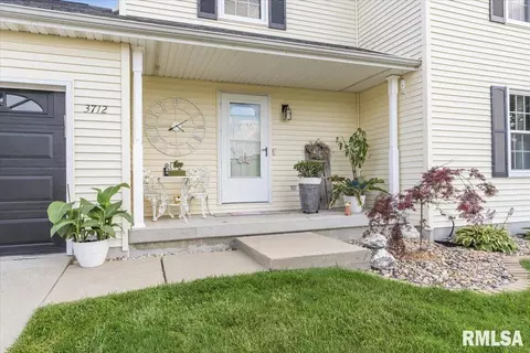 Exterior - 3712 Kerry Blvd, Springfield, IL 62712 photo 8 of 10