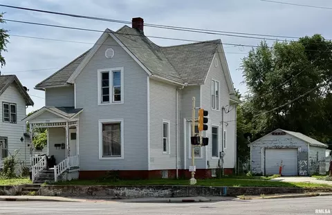 772 Monmouth Blvd, Galesburg, IL 61401