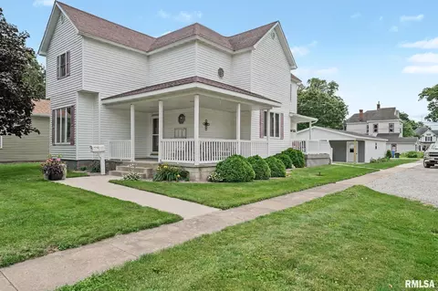 503 E Pine St, Mason City, IL 62664