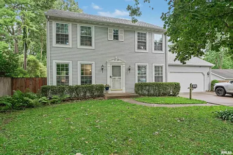 213 Woodlawn Rd, Lincoln, IL 62656