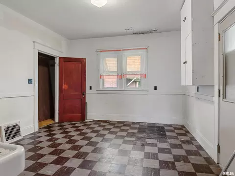 Other - 621 Wood Ave, Springfield, IL 62702 photo 3 of 4