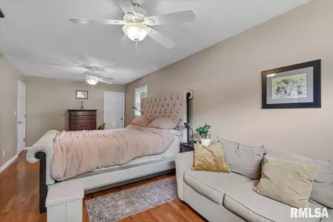 Bedroom - 11 Lansing Dr, Springfield, IL 62703 photo 3 of 7