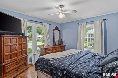 Bedroom - 2428 S State St, Springfield, IL 62704 photo 2 of 5