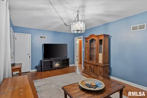 Other - 2428 S State St, Springfield, IL 62704 photo 4 of 9