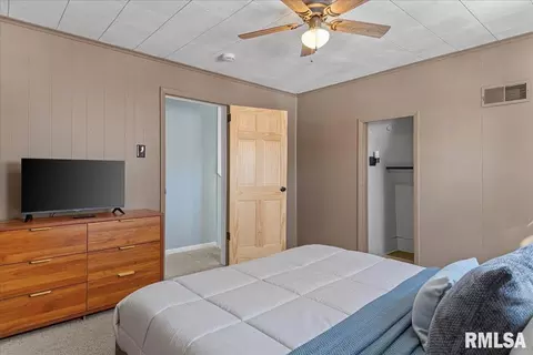 Bedroom - 831 Henrietta St, Springfield, IL 62704 photo 3 of 5