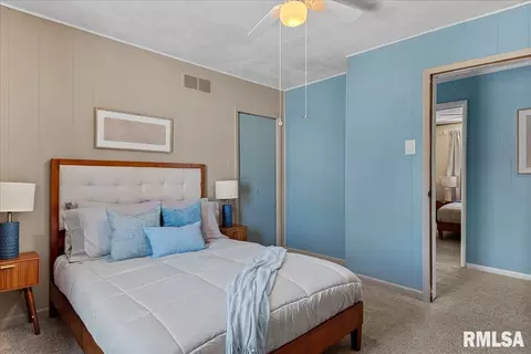Bedroom - 831 Henrietta St, Springfield, IL 62704 photo 5 of 5