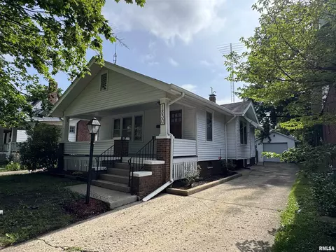 1830 College St, Springfield, IL 62704