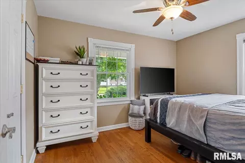 Bedroom - 1713 Holmes Ave, Springfield, IL 62704 photo 1 of 6