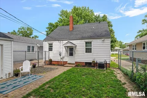 Exterior - 1713 Holmes Ave, Springfield, IL 62704 photo 6 of 7