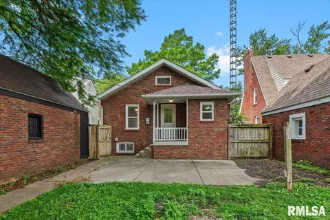 Exterior - 1902 Dial Ct, Springfield, IL 62704 photo 4 of 5