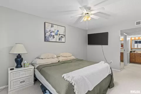 Bedroom - 2650 Cooper Ave, Springfield, IL 62702 photo 5 of 6