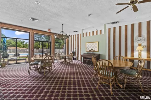 Dining - 2650 Cooper Ave, Springfield, IL 62702 photo 1 of 1