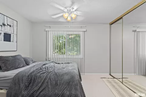 Bedroom - 2650 Cooper Ave, Springfield, IL 62702 photo 1 of 6