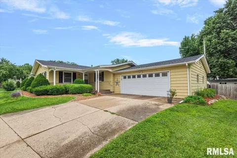 Other - 124 Nottingham Rd, Springfield, IL 62704 photo 2 of 11