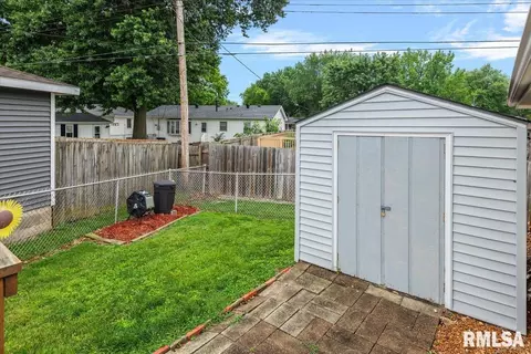 Exterior - 124 Nottingham Rd, Springfield, IL 62704 photo 7 of 7
