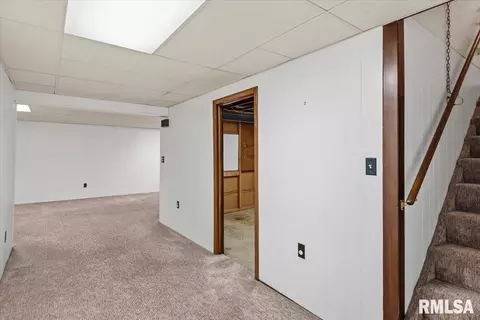 Entry Way - 124 Nottingham Rd, Springfield, IL 62704 photo 1 of 1