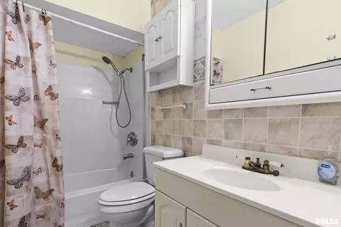 3025 E Griffiths Ave, Springfield, IL 62702 photo 18