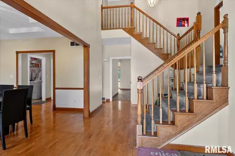Entry Way - 2517 Dickens Dr, Springfield, IL 62711 photo 1 of 6