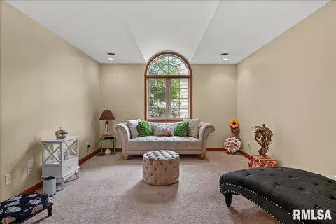 Other - 2517 Dickens Dr, Springfield, IL 62711 photo 6 of 11