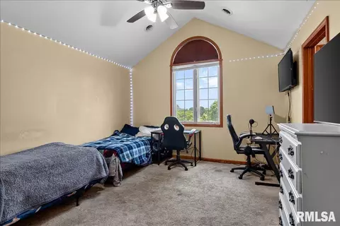 Bedroom - 2517 Dickens Dr, Springfield, IL 62711 photo 7 of 9