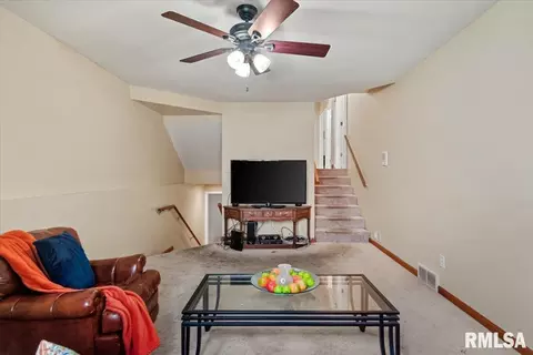 Other - 2517 Dickens Dr, Springfield, IL 62711 photo 9 of 11