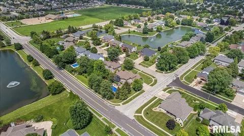 View/Area - 2517 Dickens Dr, Springfield, IL 62711 photo 5 of 6