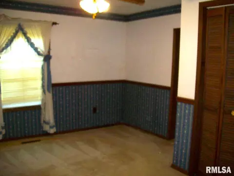 Bedroom - 37 Lewis St, Winchester, IL 62694 photo 1 of 3