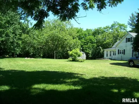 Exterior - 37 Lewis St, Winchester, IL 62694 photo 3 of 8