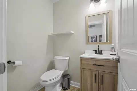 Bath - 416 S Maple Ave, Minier, IL 61759 photo 1 of 3