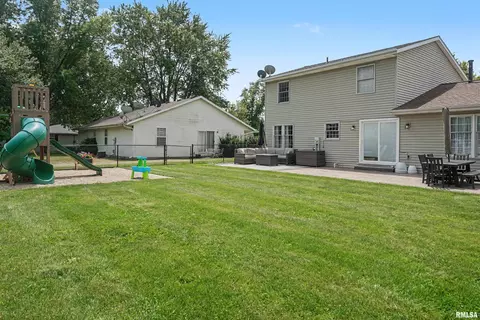 Exterior - 416 S Maple Ave, Minier, IL 61759 photo 3 of 3