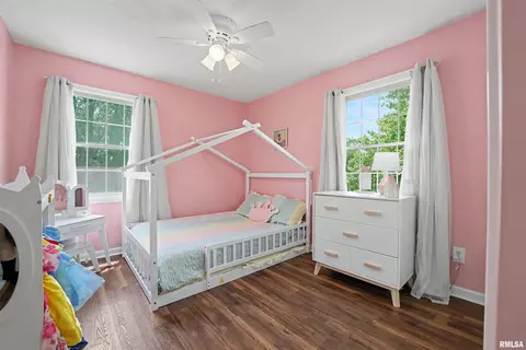 Bedroom - 416 S Maple Ave, Minier, IL 61759 photo 5 of 7