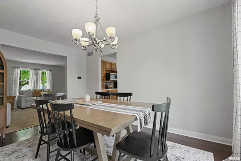 Dining - 416 S Maple Ave, Minier, IL 61759 photo 2 of 2