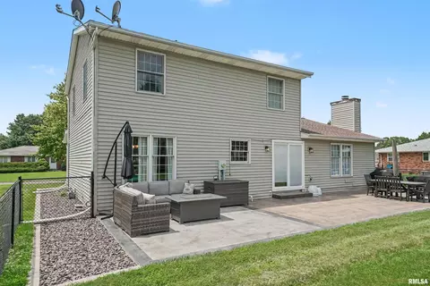 Exterior - 416 S Maple Ave, Minier, IL 61759 photo 2 of 3