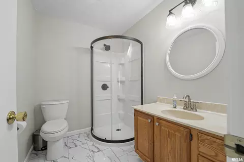 Bath - 416 S Maple Ave, Minier, IL 61759 photo 3 of 3