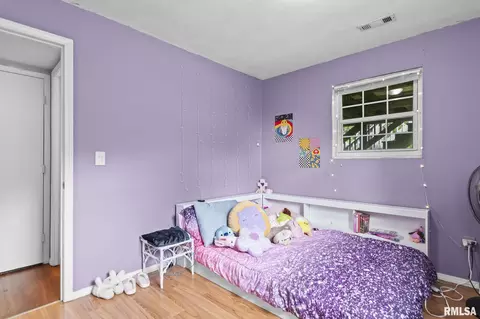 Bedroom - 2 Groton Dr, Springfield, IL 62702 photo 5 of 10