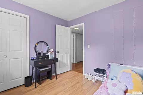 Bedroom - 2 Groton Dr, Springfield, IL 62702 photo 4 of 10