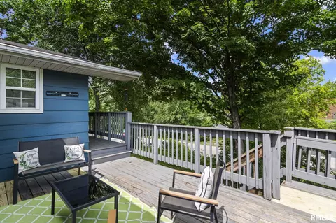 Exterior - 2 Groton Dr, Springfield, IL 62702 photo 5 of 7