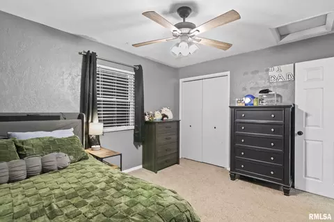Bedroom - 2 Groton Dr, Springfield, IL 62702 photo 10 of 10