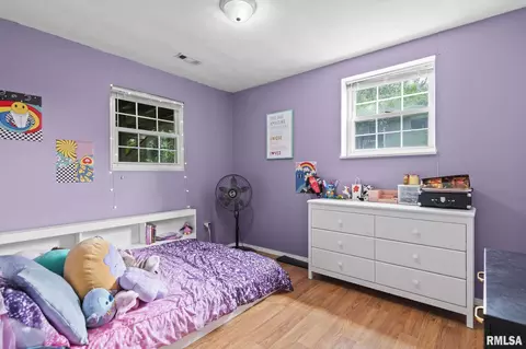 Bedroom - 2 Groton Dr, Springfield, IL 62702 photo 3 of 10