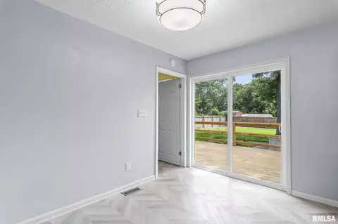 4 N Oxford Rd, Springfield, IL 62702 photo 12
