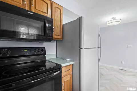 4 N Oxford Rd, Springfield, IL 62702 photo 14