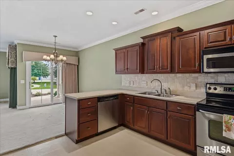 Kitchen - 805 Colorado Ct, Springfield, IL 62711 photo 1 of 2